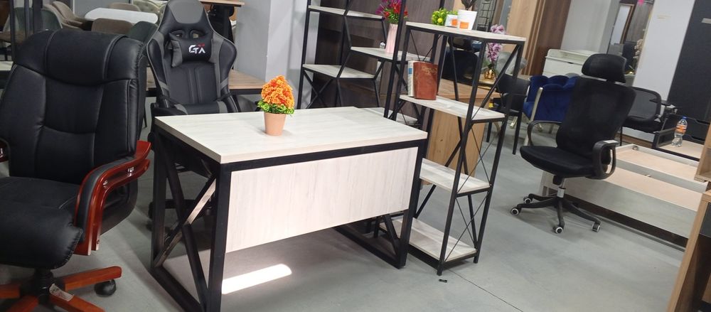 Katta burunli qiz porno