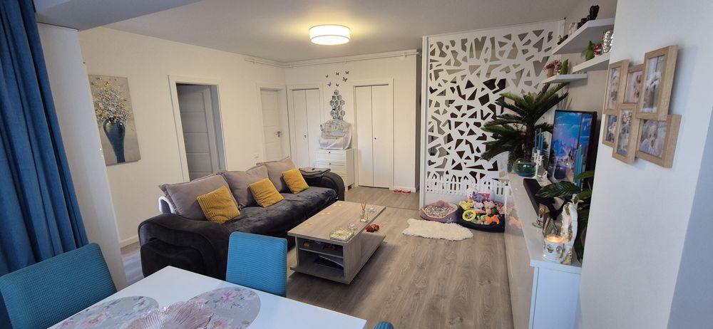 Vand garsoniera in  tomis plus cu loc de parcare privat