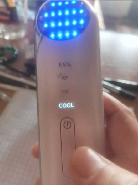 Миостимулятор многофункциональный для лица