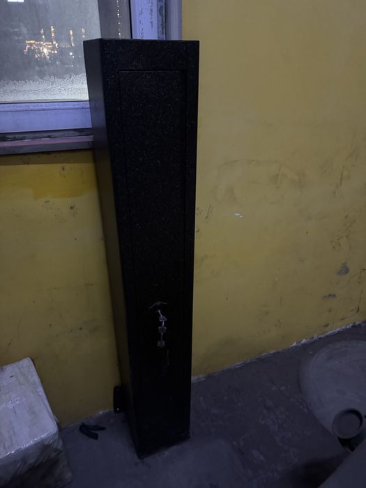 Сейф металлический