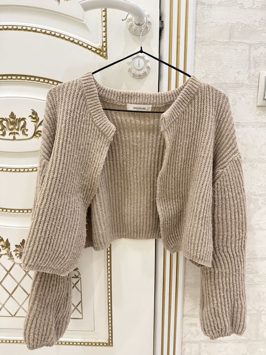 Все вещи по 3500 тг