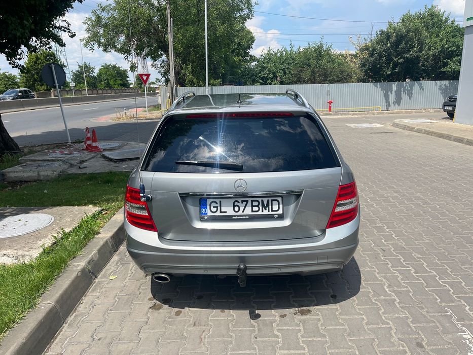 DE VANZARE- Mercedes- Benz C class 2012 Facelift