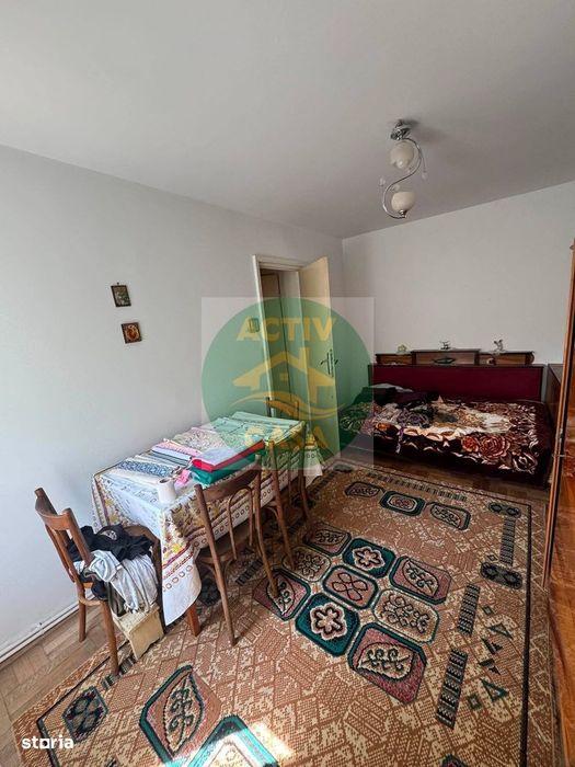 Apartament 2 camere, zona Smirodava, etaj intermediar