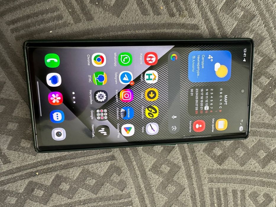 Продаю Samsung s22 ultra