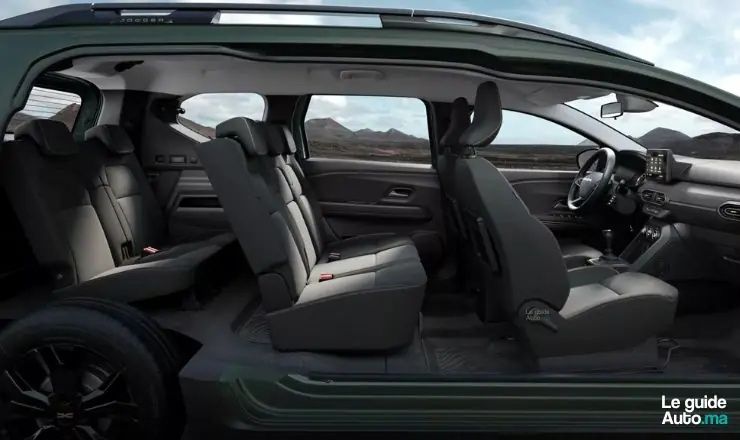 Dacia Jogger Extreme Hybrid 140 • 7 места • 2023 • 40 000 км