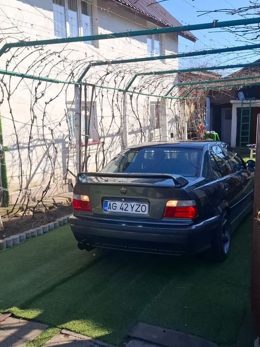 BMW e36 foarte ingrijit