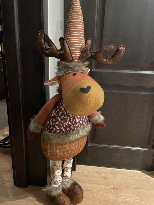 Decoratiune - ren pluș