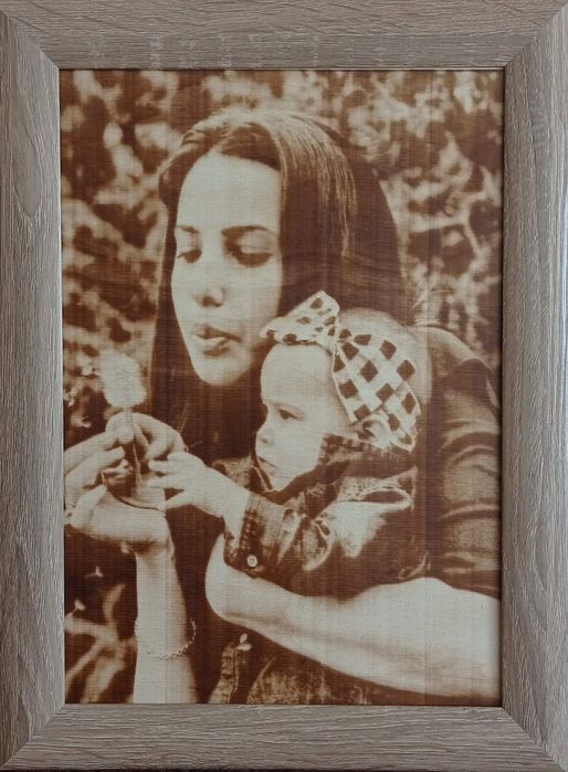 Портрети по снимка на дърво