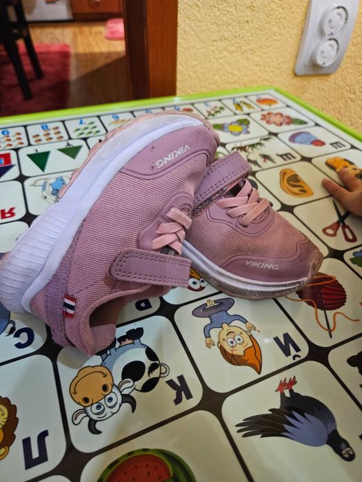 Бебешки маратонки  22номер