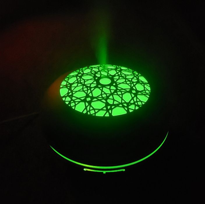 Umidificator cu difuzor de arome, cu ultrasunete si lumini NOU