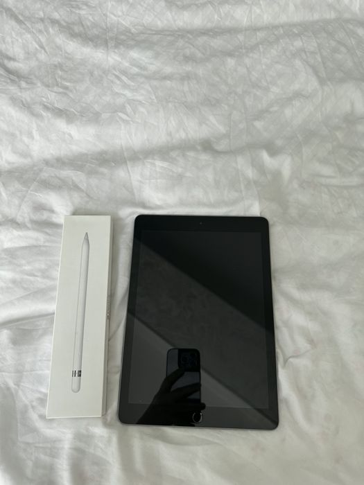 IPad 6 с Apple pencil