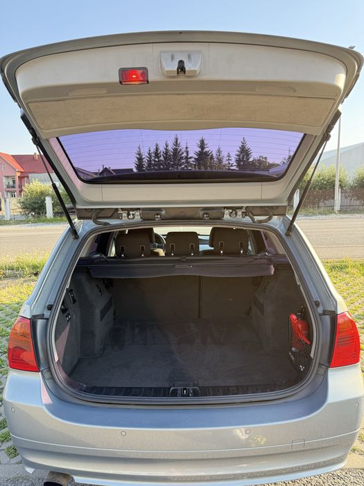 Vand masina BMW 320D E91