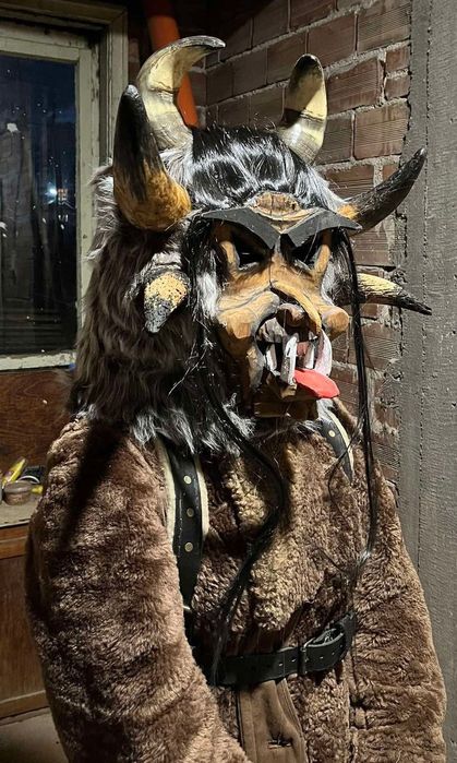 Кукерски маски, ликове, сурати