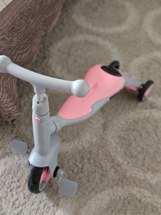 Продам беговел-трансформер 3а1