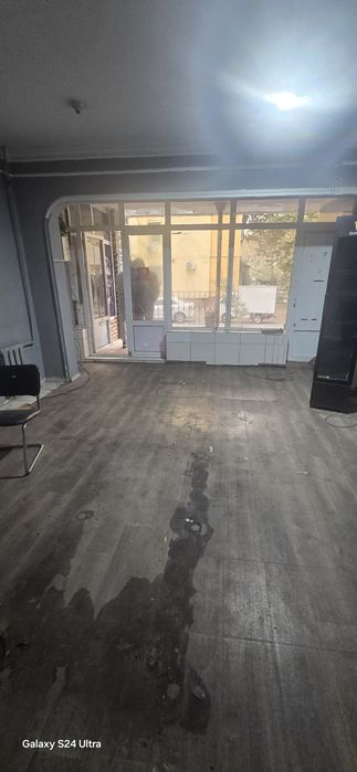 Сергили 2мавзе ярмарка оркасида 60квадрат нежилой 300д