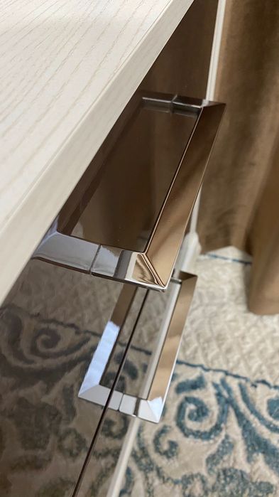 Продам спальный гарнитур