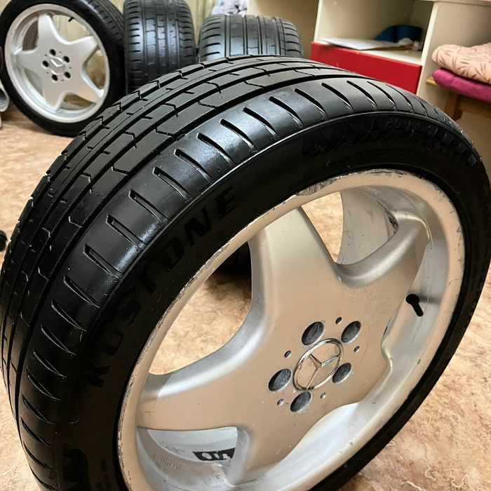 Продам шины Kustone 245/40/18