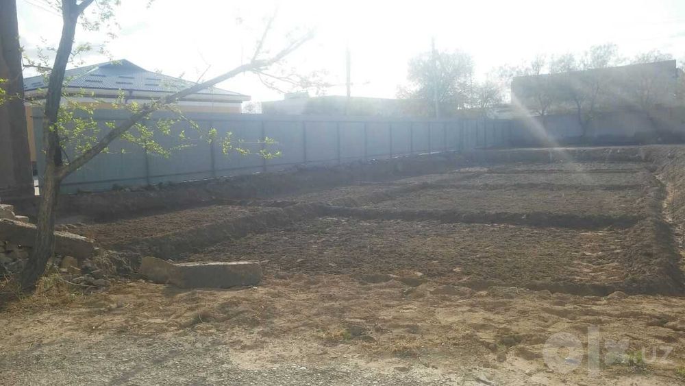 Pitnak shahrida 23 sotix hovli joy sotiladi – 270 m² bino