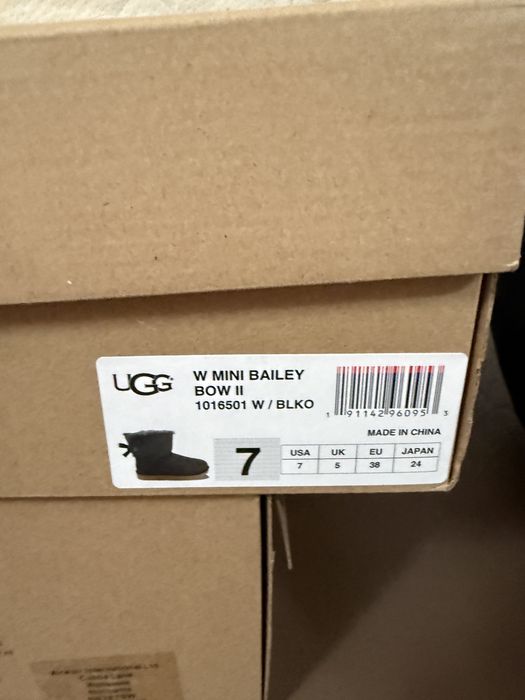 Оригинални боти UGG размер 38
