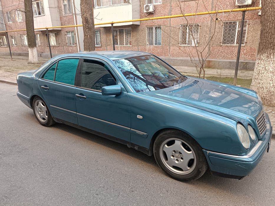 Мерседес   Е-2.8