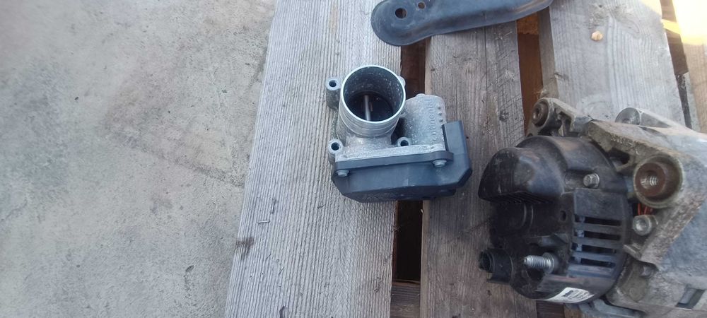 Компресор климатик/генератор/клапан VW 1.2 бензин