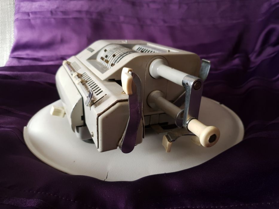 Сметачна Машина Brunsviga