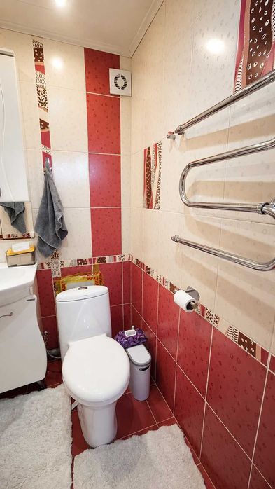 Продам 3 комнатную квартиру
