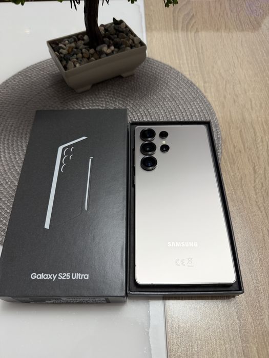 Samsung Galaxy S25 Ultra 5G 256GB Гаранция!