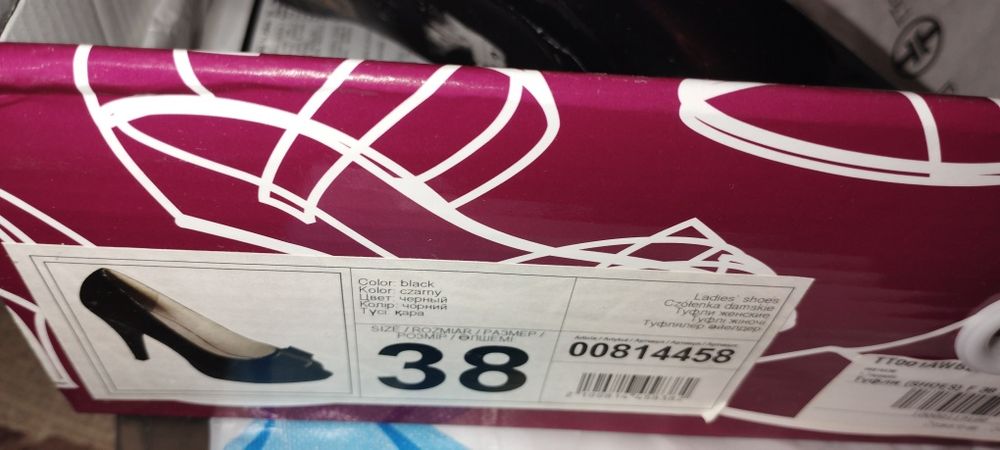 Женские туфли на каблуке