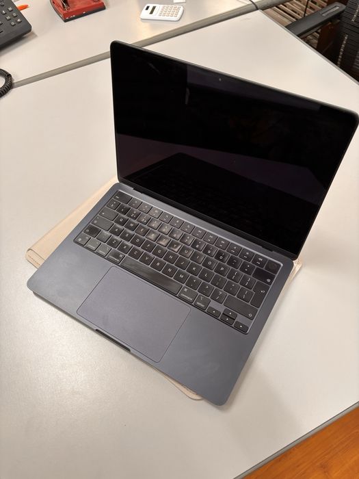 Macbook air m2 256gb