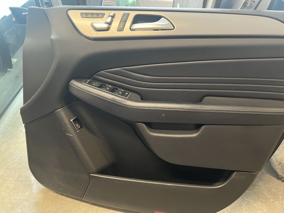 Mercedes GLE 166 кори врати