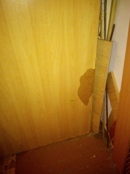 Дверь входная деревянная