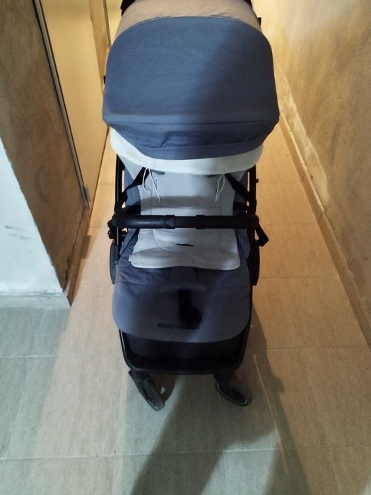 Easywalker Jackey , СИВО  Компактна количка,