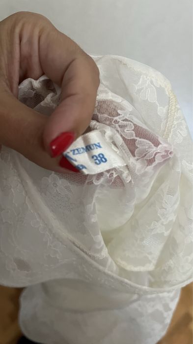 Прозрачна дантелена нощница