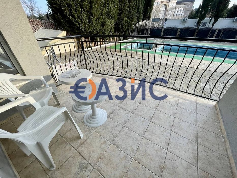 Продава се Двустаен апартамент в Свети Влас - 70 кв.м за 713 €/кв.м - Снимка #6