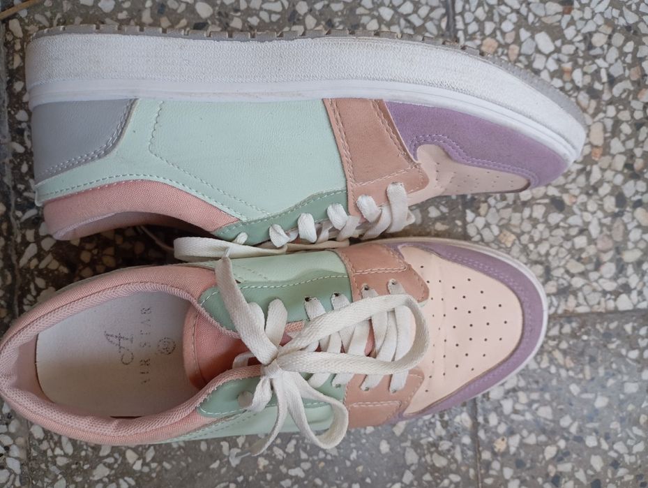 Маратонки за жени