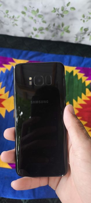 Продам флагманский Самсунг с8