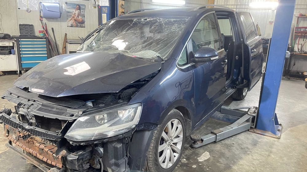 Fuzeta Fata, Spate Volkswagen Sharan 2.0 TDI 2011