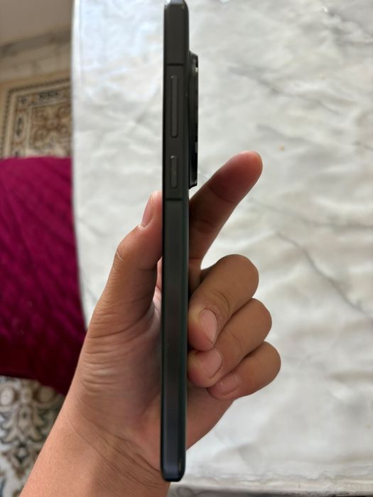 Продам OnePlus 13 256/12 CN