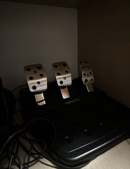 Volan Logitech G29