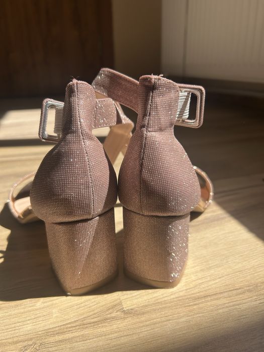 Елегантни Дамски Сандали Блясък Розово Златисто