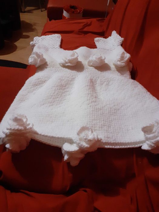 Rochie crosetata  de primăvară