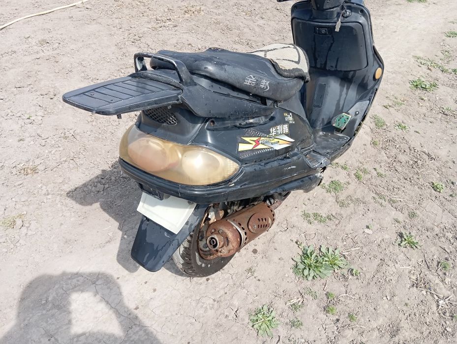 Мопед (скутер)80куб