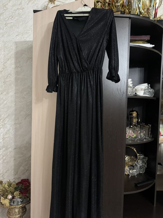 Продаю вечерние платья