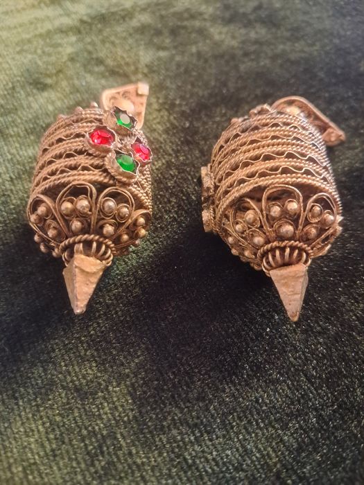 Обеци,трепки,възраждане.⁸