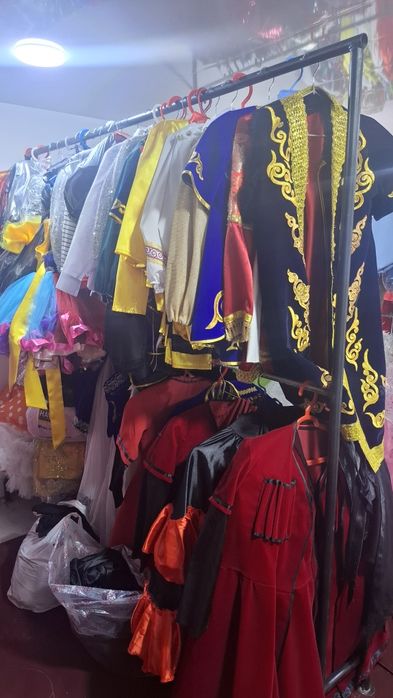 Prakat ko‘ylaklari xammasi sotiladi 1000 dan ortiq formalar