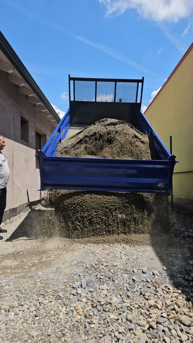 Masină transport basculabil