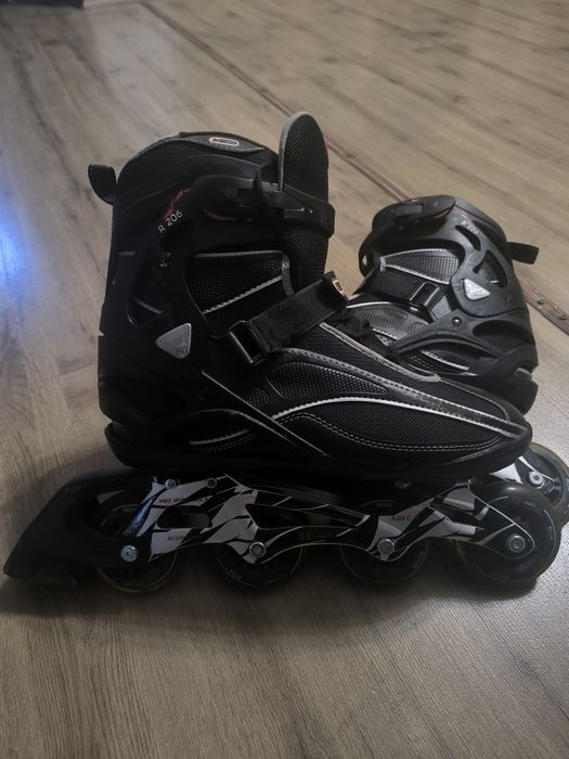 Продам роликовые коньки