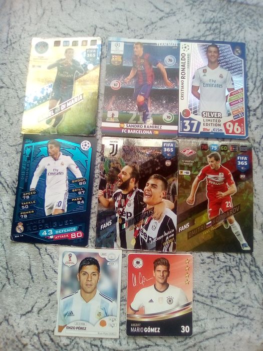 Колекционерски картички на известни футболисти