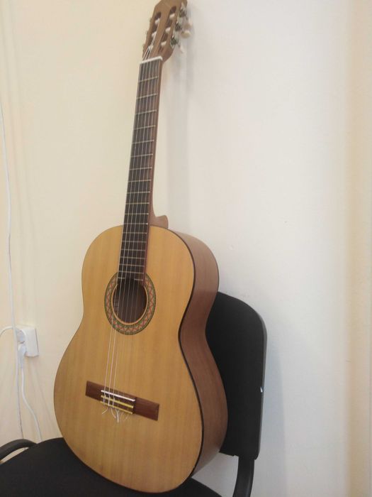 Класическа китара YAMAHA C 30M, размер 4/4